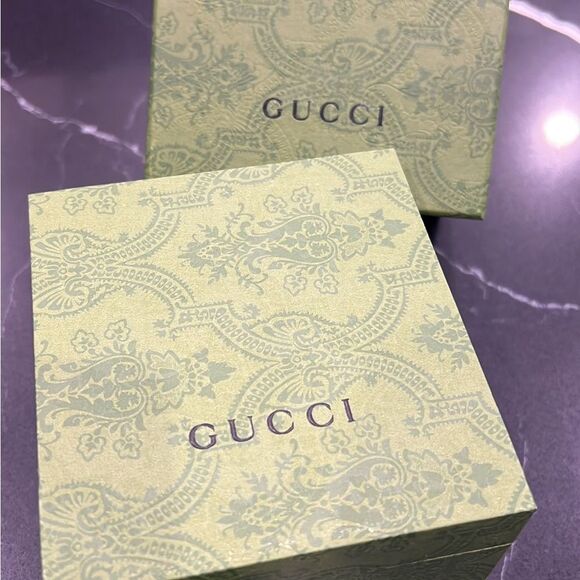 NIB G-Timeless Gucci Watch - Picture 7 of 7